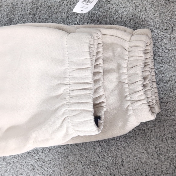 Sweatpants - Picture 2 of 3